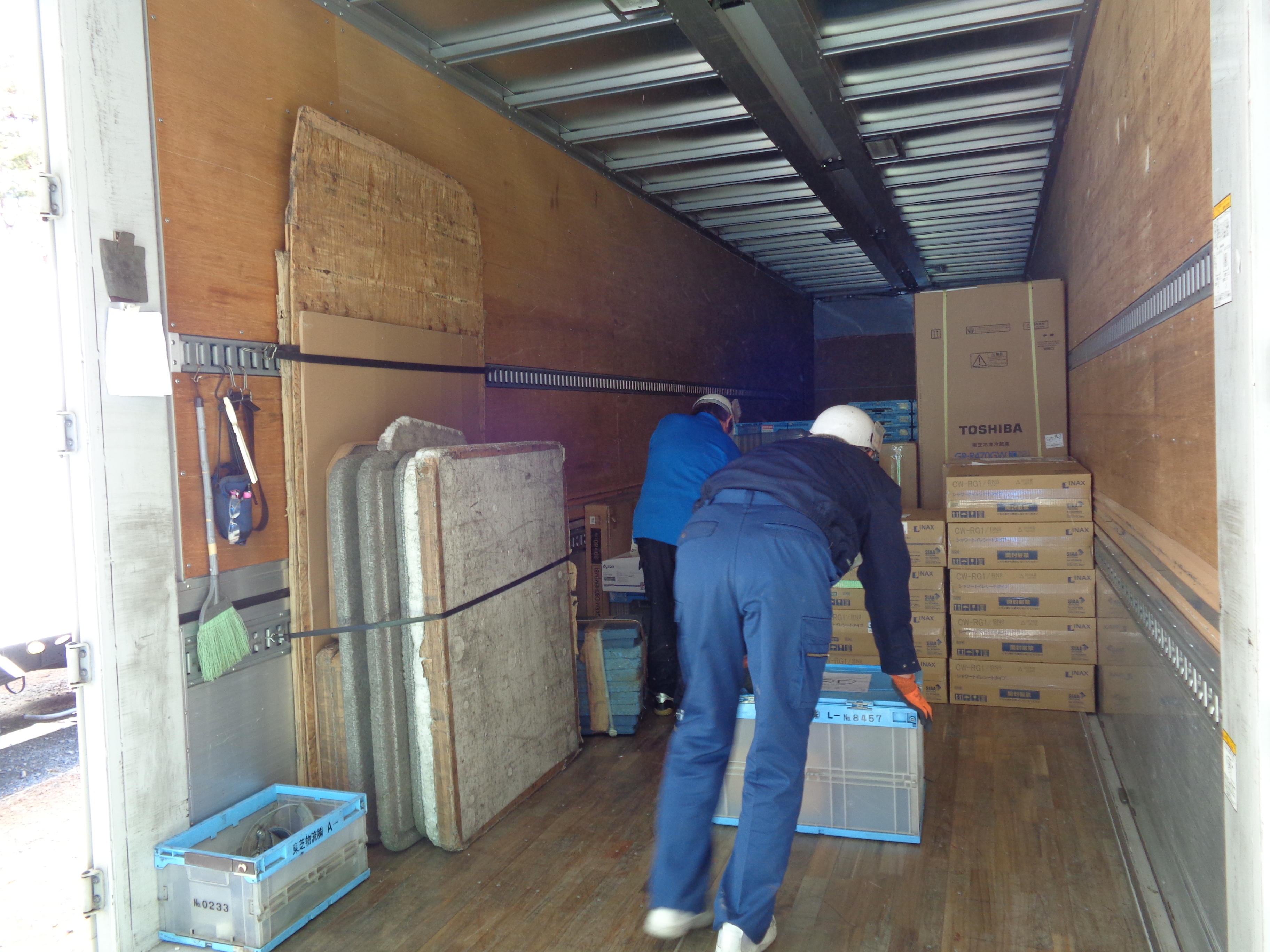 上伊那郡の家電配送は、時間フリーでスムーズに。2t車で大切なお荷物を丁寧にお届けします。
